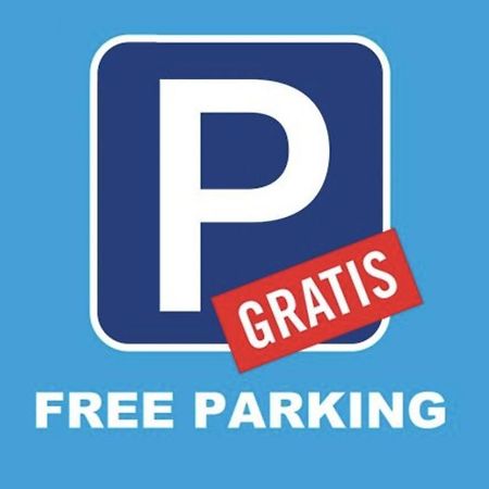 Central And Beautiful Apartment - Free Parking Málaga Exteriör bild