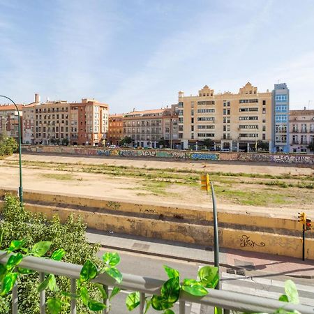 Central And Beautiful Apartment - Free Parking Málaga Exteriör bild